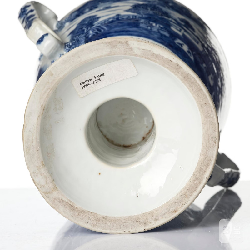 A large blue and white 'landscape' goblet with cover, - 图10